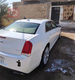 کرایسلەر 300